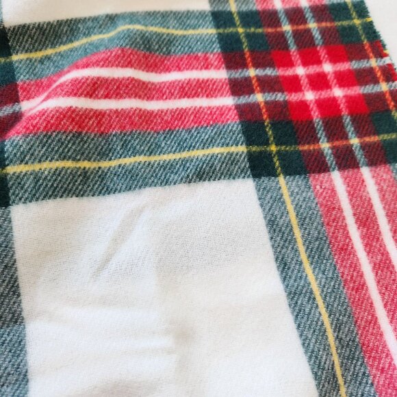 NWT Lands End Ivory Tartan Plaid Scarf Wrap Soft Cozy Winter Preppy Academia - Picture 7 of 7